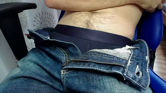 Snapshot of Jonnyyy18teen chatting on 5, 10, 2025 Jonnyyy18teen online show from 5, 10, 2025