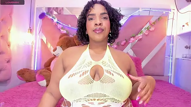 Snapshot of Scarlett-Bonnet chatting on 28, 12, 2024 Scarlett-Bonnet online show from 28, 12, 2024