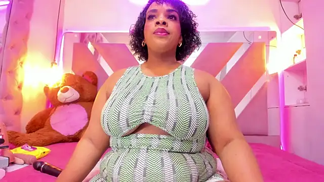 Snapshot of Scarlett-Bonnet chatting on 13, 3, 2025 Scarlett-Bonnet online show from 13, 3, 2025