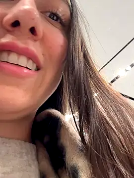 emiliasommer online show from 14, 10, 2025