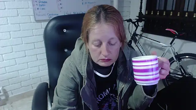 ViioletaMora online show from 22, 2, 2025