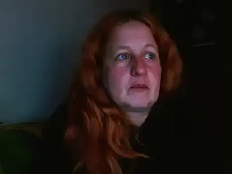 ViioletaMora online show from 15, 11, 2025