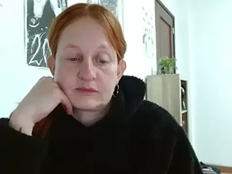 Snapshot of ViioletaMora chatting on 28, 4, 2026 ViioletaMora online show from 28, 4, 2026