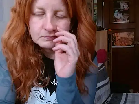 Snapshot of ViioletaMora chatting on 5, 5, 2026 ViioletaMora online show from 5, 5, 2026