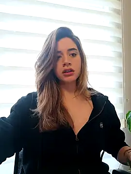 maliciaworld online show from 9, 3, 2025