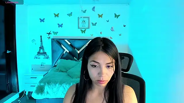 Snapshot of Aylinn_diaz chatting on 4, 12, 2024 Aylinn diaz online show from 4, 12, 2024
