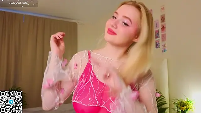 oliviabr0wn0 online show from 8, 11, 2025