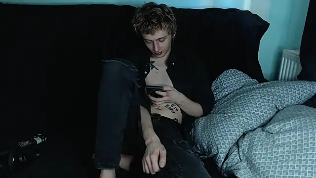 Snapshot of axxxturel chatting on 2, 1, 2025 axxxturel online show from 2, 1, 2025