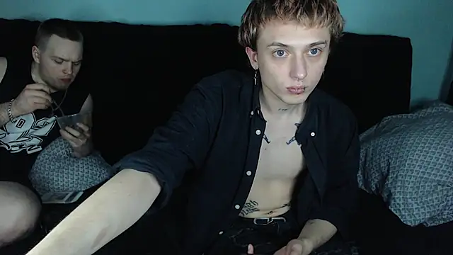 Snapshot of axxxturel chatting on 7, 1, 2025 axxxturel online show from 7, 1, 2025