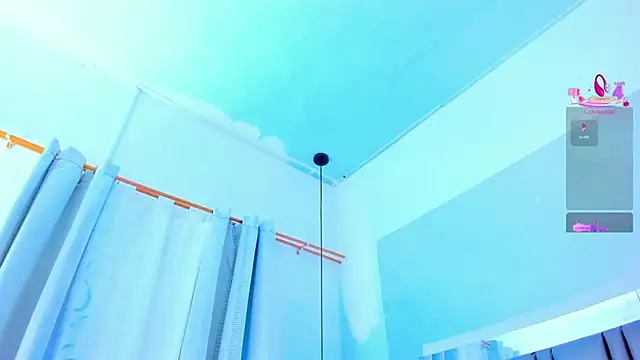 Snapshot of Emily_Gil1 chatting on 11, 10, 2025 Emily Gil1 online show from 11, 10, 2025