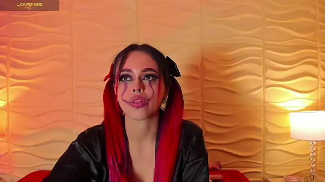 EvaaFoxxy1 online show from 12, 10, 2025