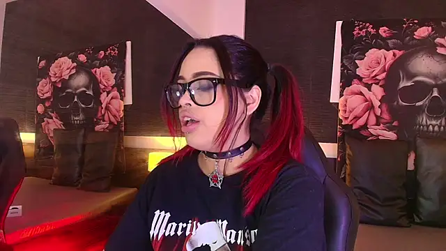 Snapshot of EvaaFoxxy1 chatting on 22, 4, 2026 EvaaFoxxy1 online show from 22, 4, 2026
