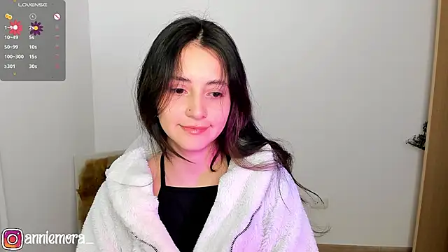 annie mora online show from 26, 2, 2025