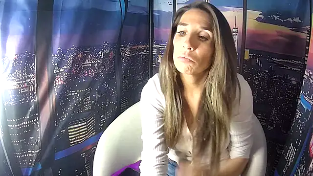 Snapshot of SarahStarr2020 chatting on 10, 11, 2025 SarahStarr2020 online show from 10, 11, 2025