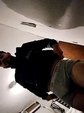 Snapshot of StripArt_ chatting on 2, 12, 2025 StripArt online show from 2, 12, 2025