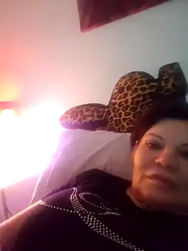 Snapshot of aubade246 chatting on 4, 1, 2025 aubade246 online show from 4, 1, 2025