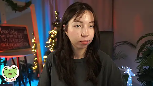 Snapshot of Sarah_Son chatting on 9, 1, 2025 Sarah Son online show from 9, 1, 2025