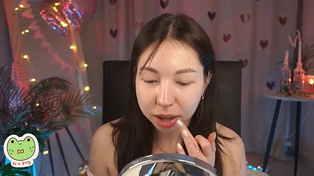 Snapshot of Sarah_Son chatting on 17, 2, 2025 Sarah Son online show from 17, 2, 2025
