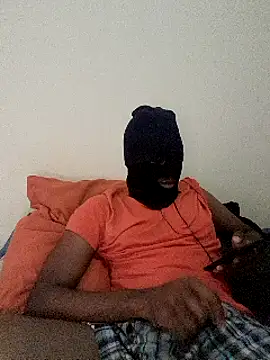 Gifttheskimaskboy online show from 4, 12, 2024