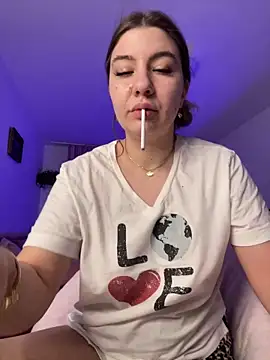 xqueenyasmine online show from 10, 12, 2024