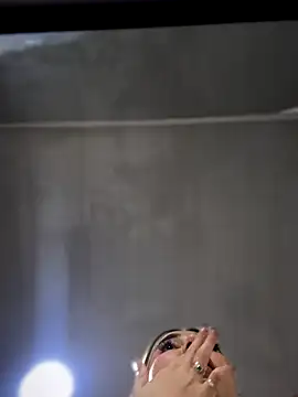 Jules Anderson online show from 17, 12, 2025