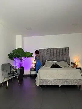 milaivanova online show from 20, 10, 2025