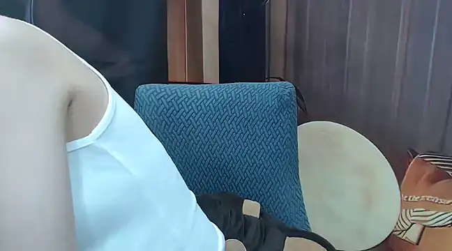 KaleAnisa online show from 2, 3, 2025