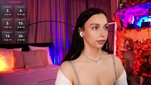 LunaNight online show from 7, 10, 2025