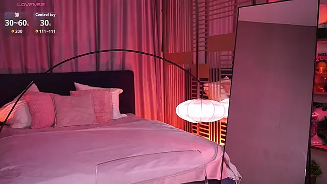 LunaNight online show from 13, 1, 2026