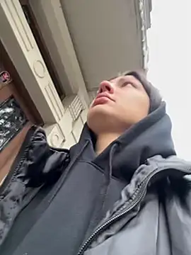 BabeRainbow online show from 8, 12, 2024