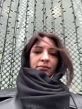 BabeRainbow online show from 7, 1, 2025