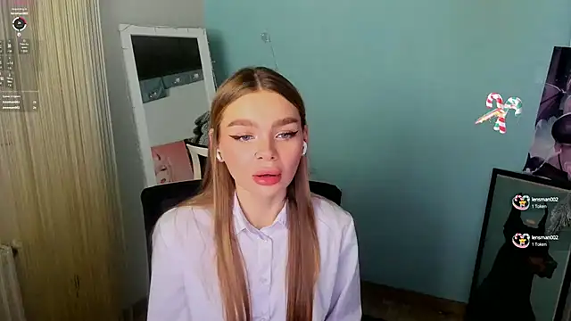 Molly sweetie online show from 18, 1, 2025