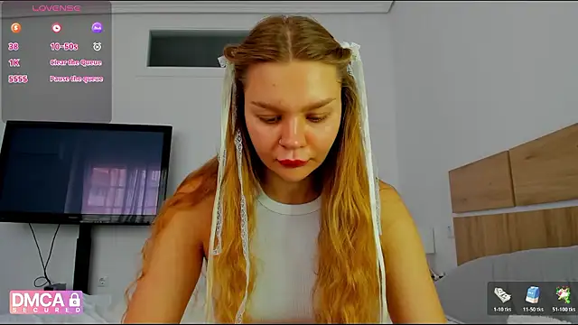 Snapshot of Molly_sweetie chatting on 8, 5, 2026 Molly sweetie online show from 8, 5, 2026