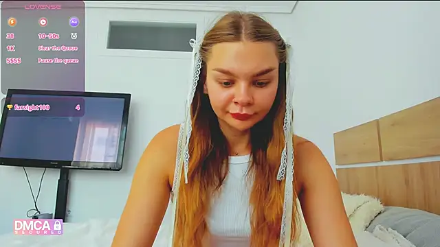 Snapshot of Molly_sweetie chatting on 27, 5, 2026 Molly sweetie online show from 27, 5, 2026