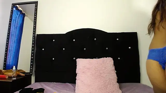 sweet skylove  online show from 2, 2, 2026