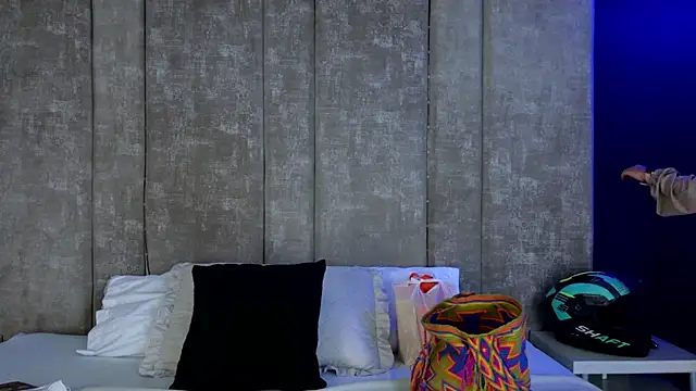 GiselOrtiz online show from 14, 11, 2025