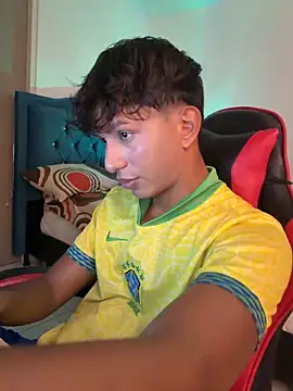 Leonarrrd 01 online show from 29, 4, 2026