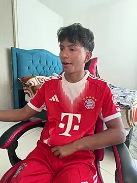 Leonarrrd 01 online show from 30, 4, 2026