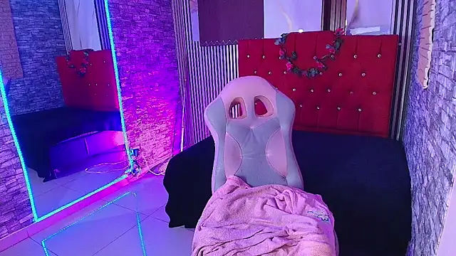 miahernadez303av online show from 27, 11, 2025