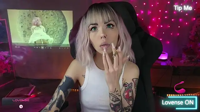 Snapshot of Kerry_Kirk chatting on 9, 2, 2026 Kerry Kirk online show from 9, 2, 2026