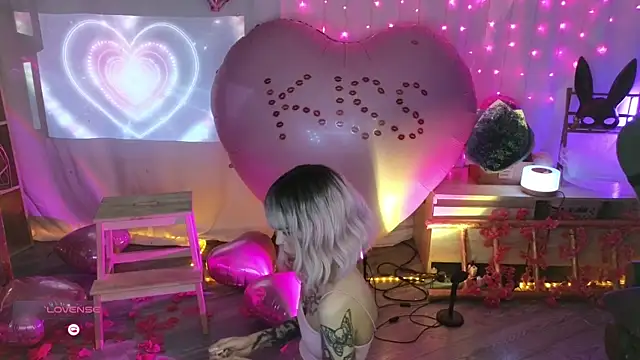 Snapshot of Kerry_Kirk chatting on 11, 2, 2026 Kerry Kirk online show from 11, 2, 2026