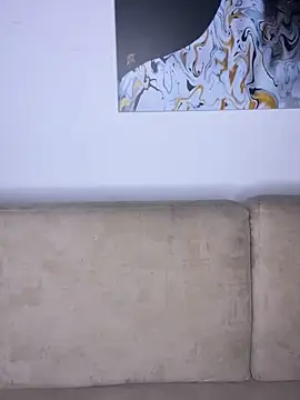 ValerieHilton online show from 20, 2, 2025