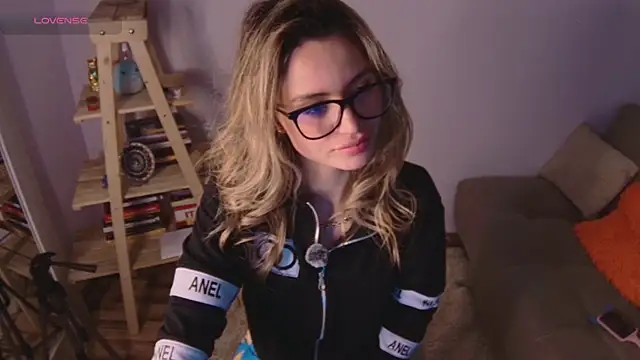 Snapshot of Lucy_Princes chatting on 11, 2, 2025 Lucy Princes online show from 11, 2, 2025