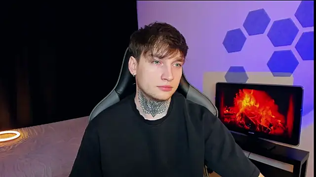 Chris Tyson online show from 6, 2, 2025