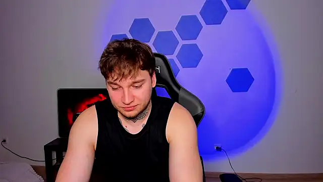 Chris Tyson online show from 15, 4, 2026