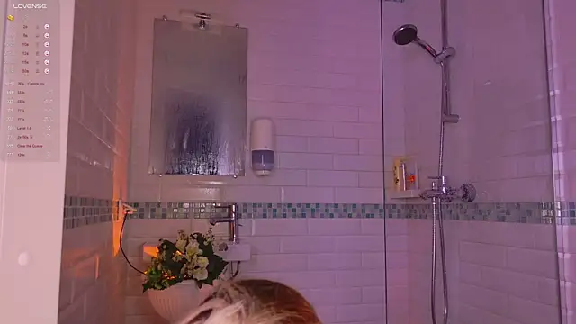 LoraaDoll online show from 15, 2, 2025