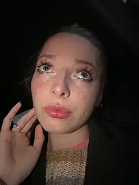 LoraaDoll online show from 20, 9, 2025