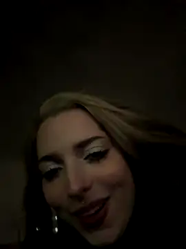 LoraaDoll online show from 11, 11, 2025