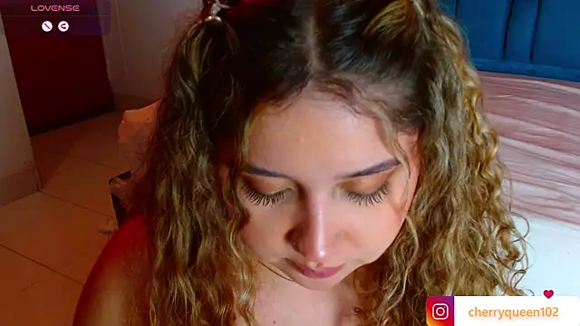 Cherryyquen online show from 20, 1, 2025