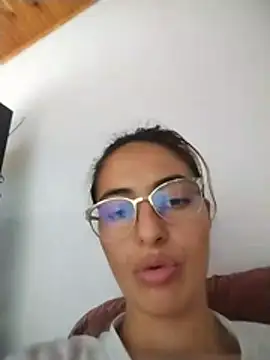 Kate lorens9 online show from 4, 8, 2026
